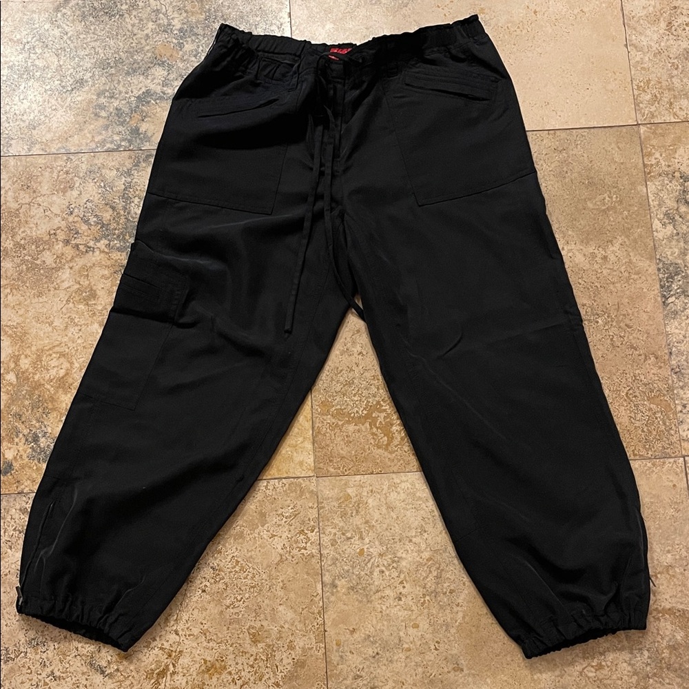 Women’s dressy Black Cargo Pants Elle size 4
